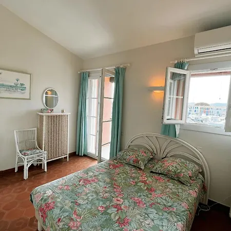 Fisherman House With Wifi Ac And A 14m-mooring Holiday home